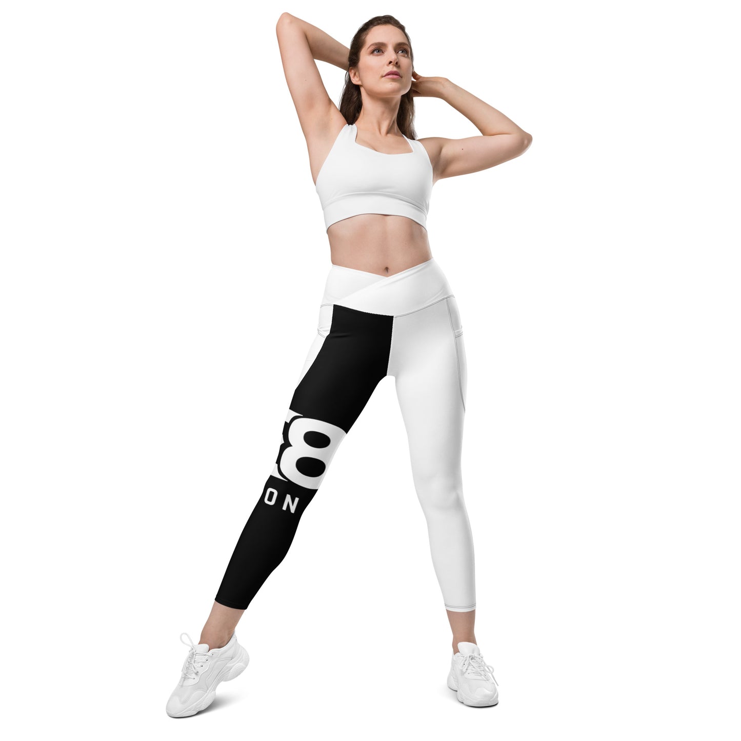 DDE8 London Crossover Leggings with Pockets: Uniting High Fashion with Ultimate Functionality