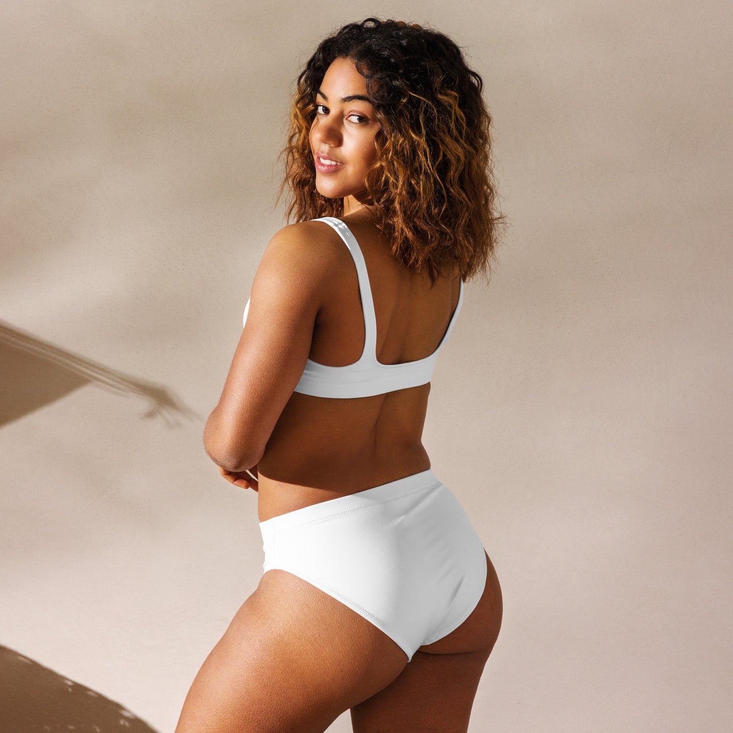 Dekansi High-Waisted Bikini: A Blend of Vintage Glamour and Modern Elegance